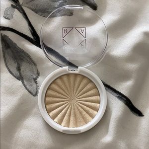 OFRA Highlighter in Star Island